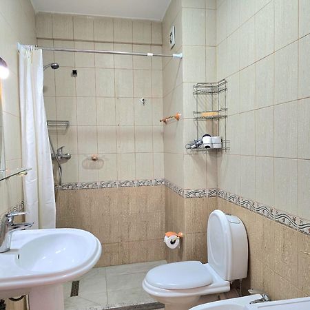 Sea View Apartments In Durres Bagian luar foto