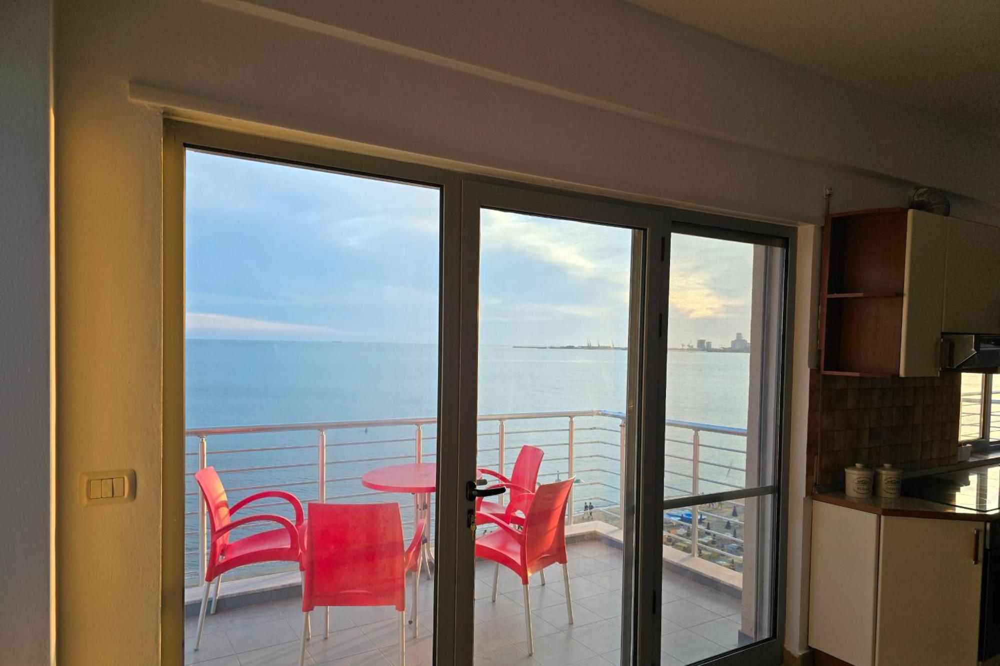 Sea View Apartments In Durres Bagian luar foto