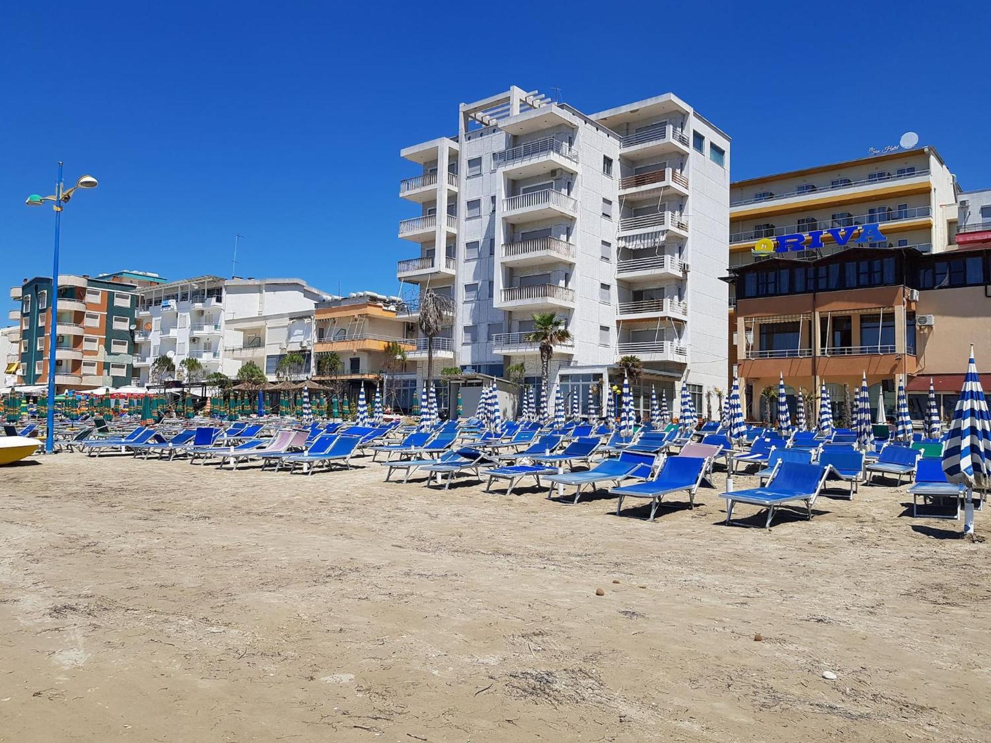 Sea View Apartments In Durres Bagian luar foto
