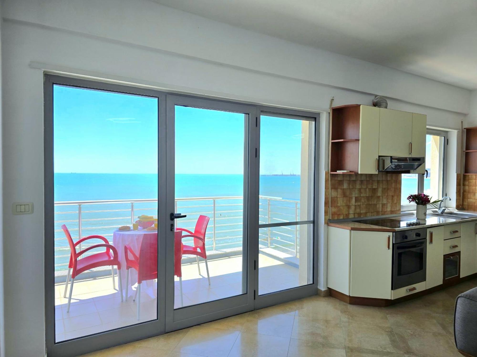 Sea View Apartments In Durres Bagian luar foto